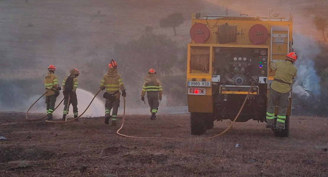 El fuego sigue calcinando hectáreas a mediados de septiembre en Extremadura