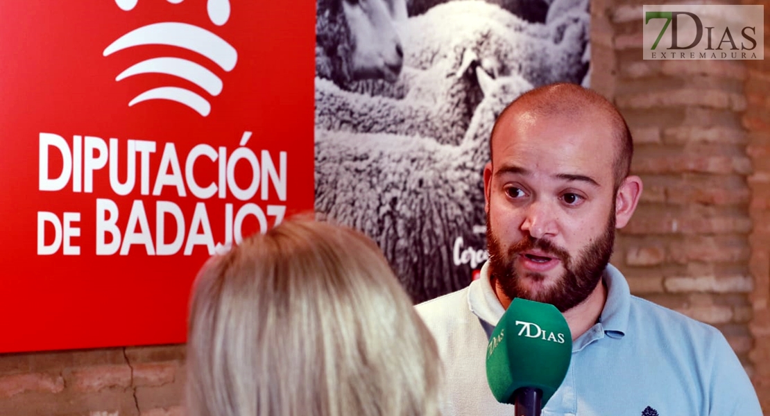 El pabellón de exposiciones de la Diputación de Badajoz ofrece multitud de actividades durante la feria ganadera de Zafra