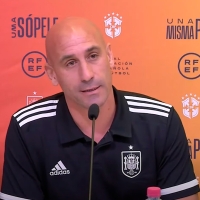Dimite Luis Rubiales y escribe una carta