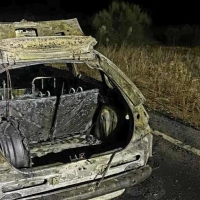 Sale ardiendo un vehículo en la BA-032 (BA)