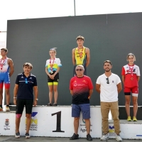 Medallas para los extremeños en el Campeonato de España de Triatlón