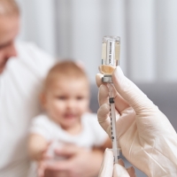 Extremadura vacunará gratuitamente a todos los menores de 6 meses contra el virus VRS