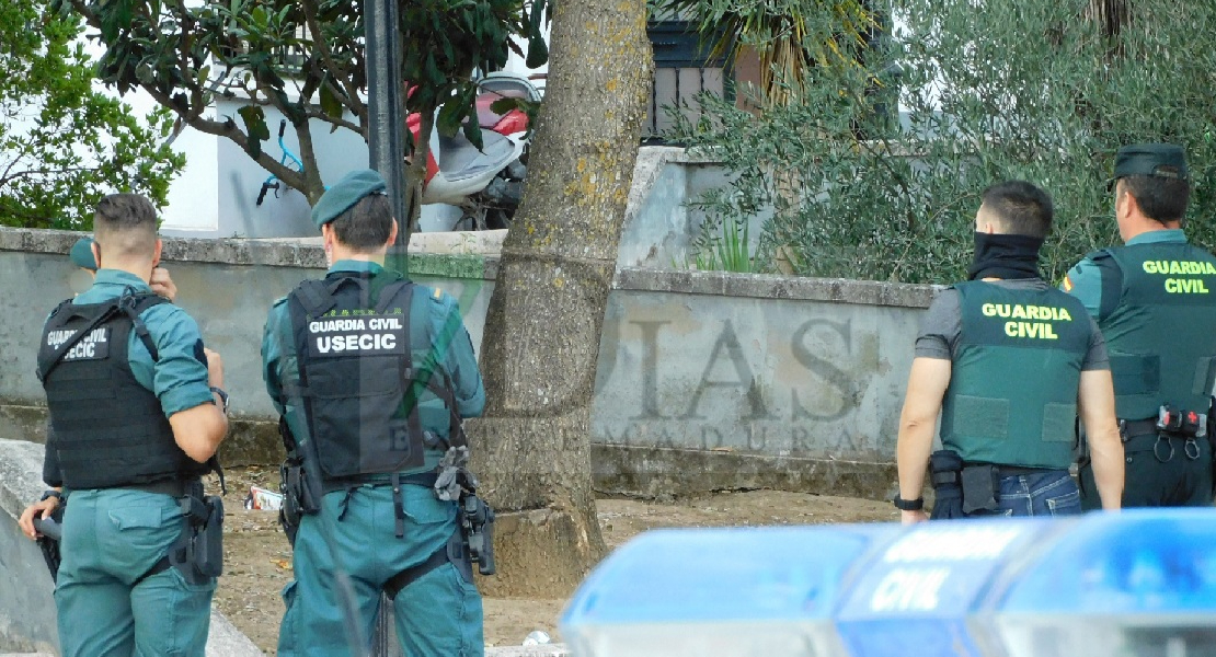 La Guardia Civil lleva a cabo una operación antidroga en Olivenza