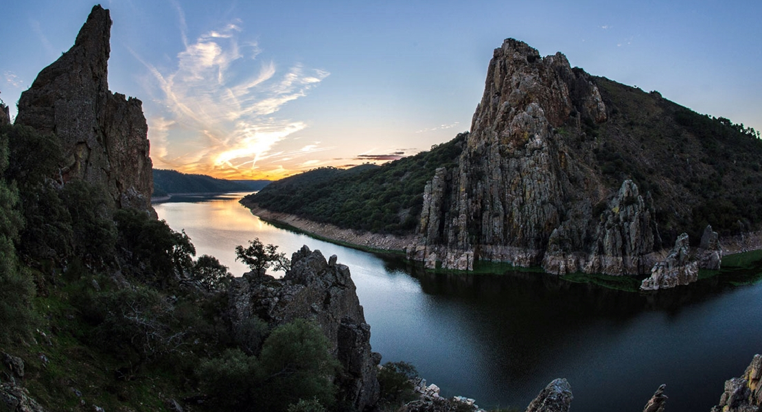Organizaciones ecologistas extremeñas se unen contra la caza en Monfragüe Organizaciones ecologistas extremeñas se unen contra la caza en Monfragüe