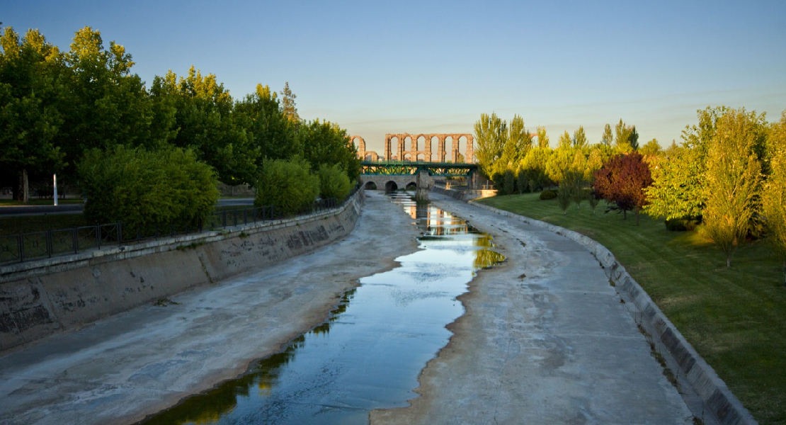 Ecologistas en Acción plantea mejoras en el río Albarregas a su paso por Mérida