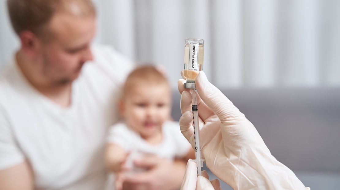 Extremadura vacunará gratuitamente a todos los menores de 6 meses contra el virus VRS