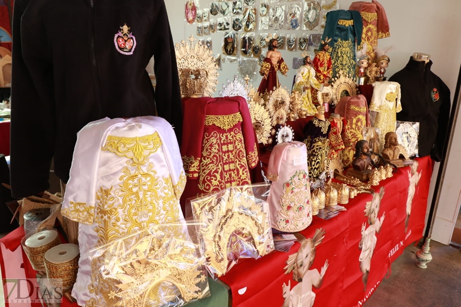 REPOR - Imágenes de la inauguración de la &#39;I Feria Cofrade&#39; en Jerez de los Caballeros