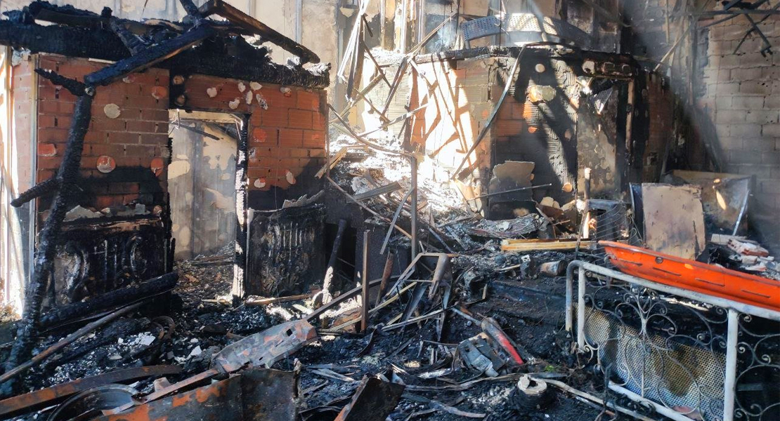 Aparecen las 5 personas que estaban en paradero desconocido tras el incendio Aparecen las 5 personas que estaban en paradero desconocido tras el incendio