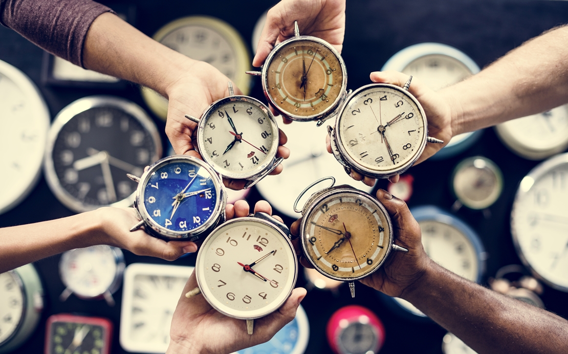 Cambio de hora este finde semana: dispositivos que se cambian manualmente