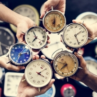 Cambio de hora este finde semana: dispositivos que se cambian manualmente