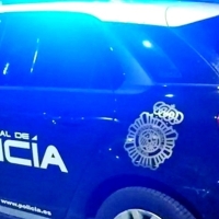 Un hombre amenaza con un cuchillo a varias personas en plena Plaza de los Alféreces (BA)