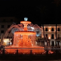 Mérida se ilumina de color naranja
