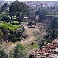 Se conoce la causa de la muerte del joven que se precipitó desde la muralla de Badajoz