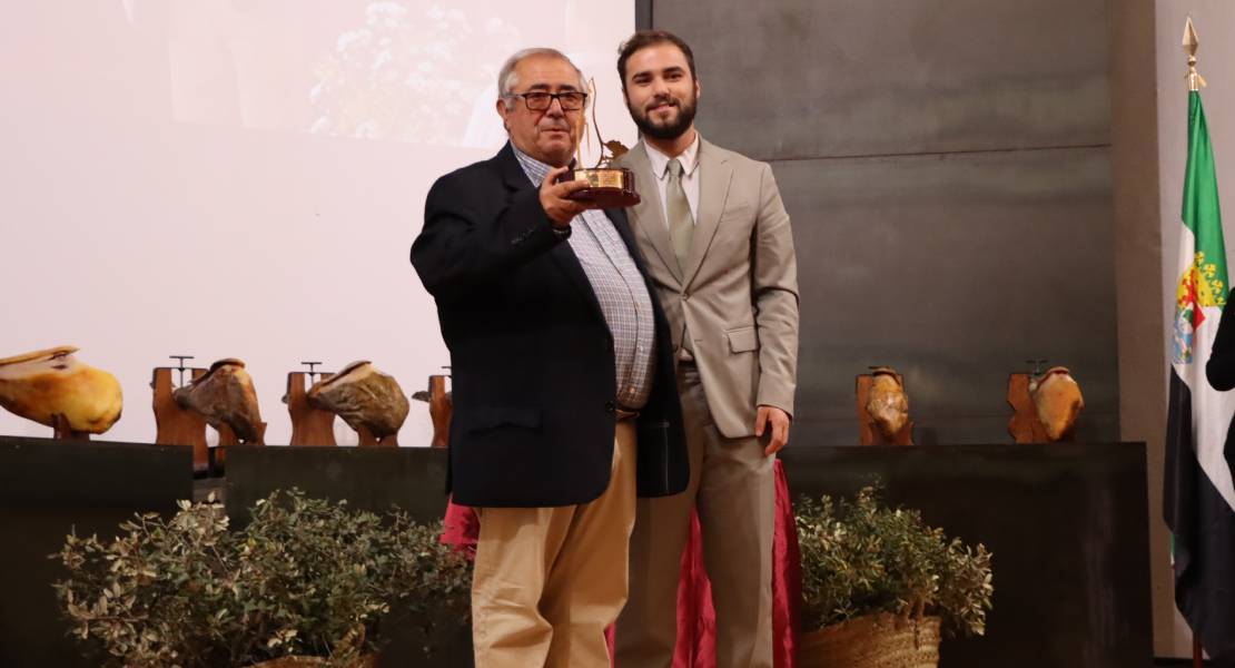 Industrias cárnicas El Bellotero gana el &quot;Jamón de Oro&quot; de Jerez de los Caballeros