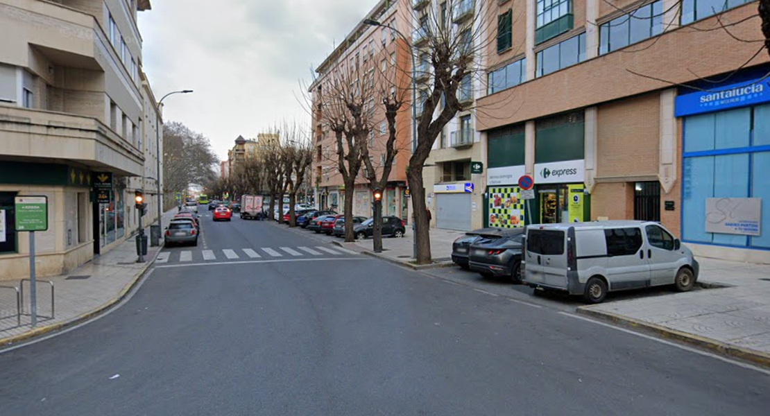 Dos atracos a punta de pistola en Badajoz