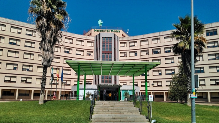 El SES incorpora al Hospital de Mérida un equipo especializado en la &#39;Piel de Mariposa&#39;