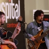 Imágenes del concierto de Flako Rodríguez en el Hospital Centro Vivo de Badajoz