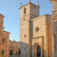 Performance y música en Cáceres para conmemorar el 25N