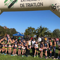 Broche de oro al Triatlón Divertido Judex Menores en la ciudad de Cáceres