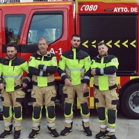 Así son los nuevos trajes de los bomberos de Badajoz