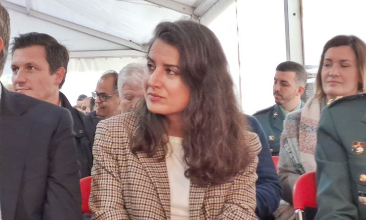 Irene de Miguel pide a la Junta “protección para el sector apícola”