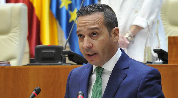 Vox llama a la movilización en la calle tras el pacto