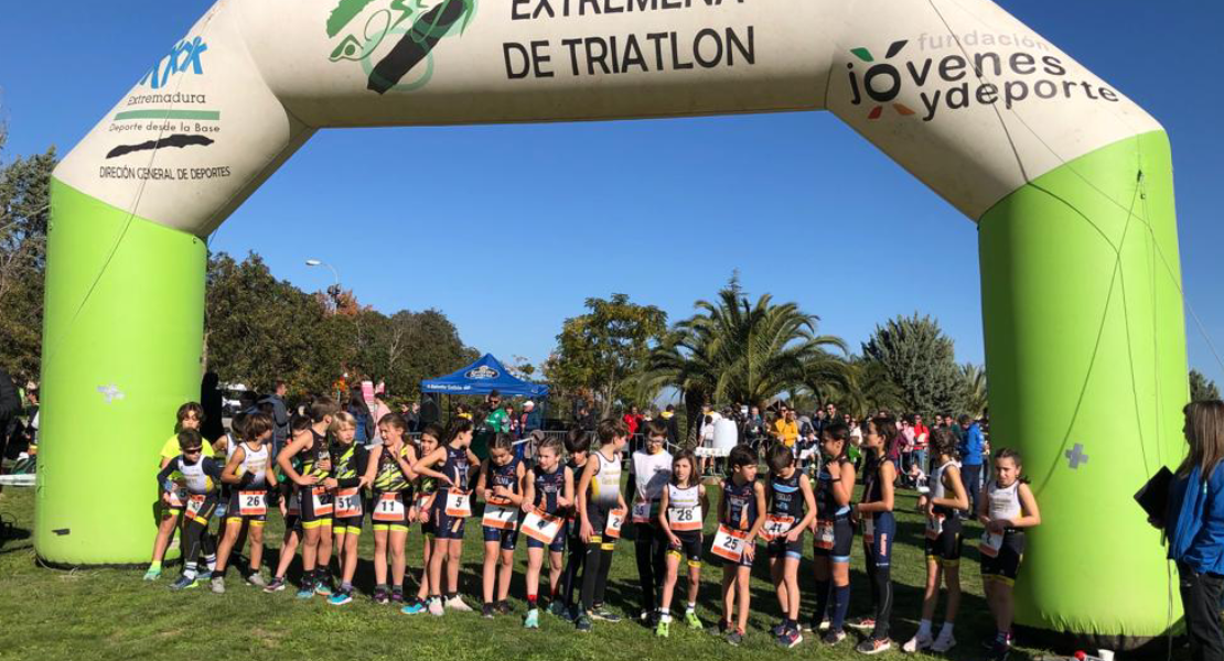 Broche de oro al Triatlón Divertido Judex Menores en la ciudad de Cáceres