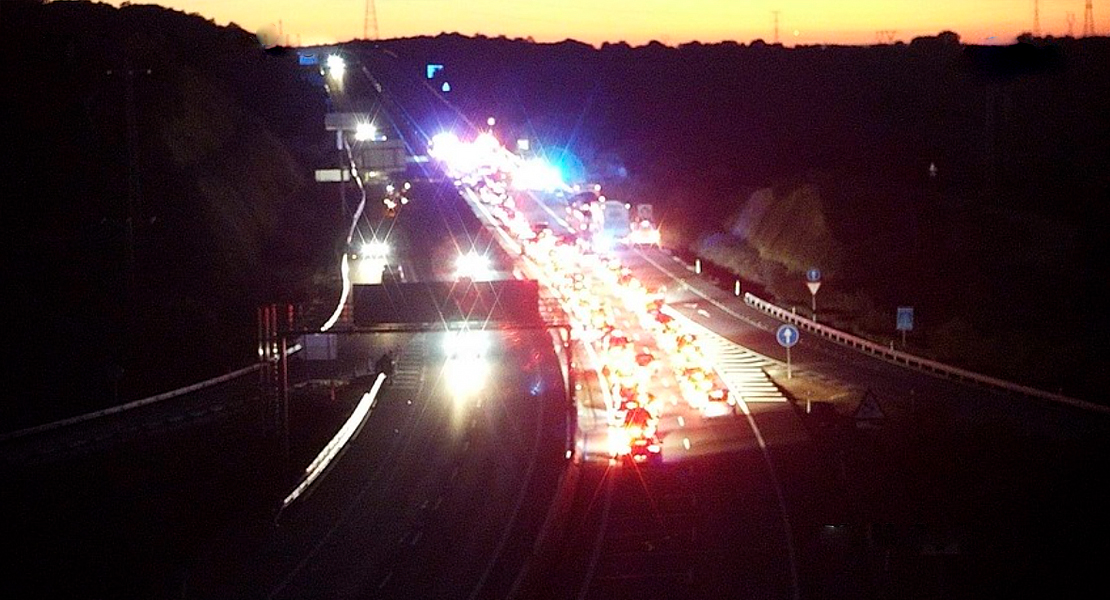 Imágenes del accidente múltiple en la A-5: 11 vehículos implicados y 8 heridos