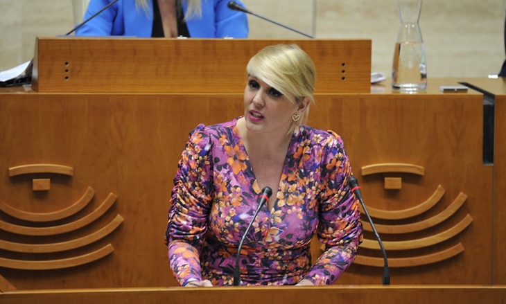 Manzano defiende que los presupuestos para Extremadura “Son los más altos de la historia”