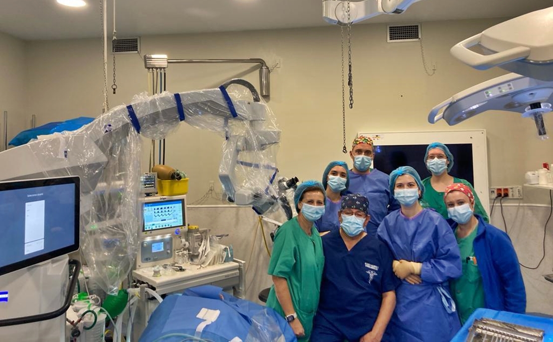 El Hospital de Llerena cuenta con un nuevo microscopio quirúrgico