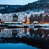 El país más navideño de Europa busca españoles para trabajar: hasta 65.000 € de sueldo