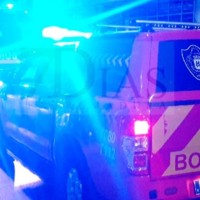 Bomberos y Policía rescatan a dos personas tras un incendio en Badajoz