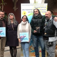 Firman un convenio para hacer audio cuentos para niños con ELA