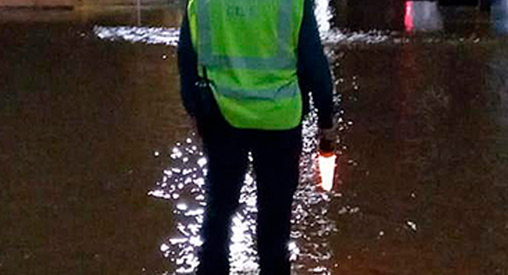 Cortada una carretera por una inundación en la frontera extremeña con Portugal