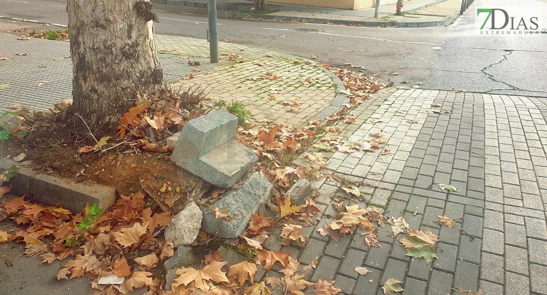 Vecinos de San Lázaro en Mérida: "Llevamos años olvidados, nadie nos muestra el más mínimo de respeto"
