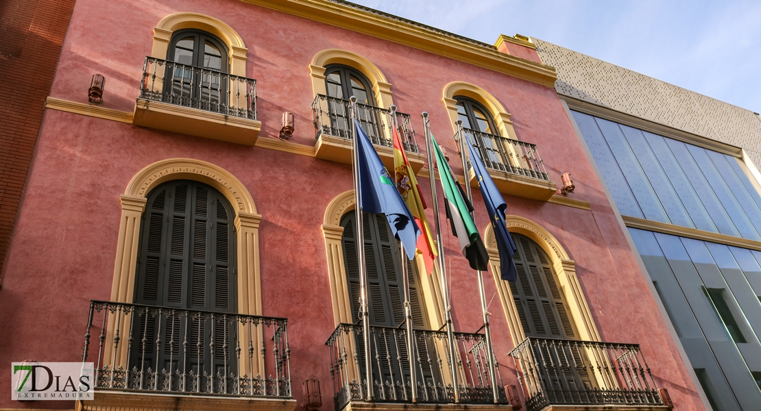 El MUBA presenta la restauración del lienzo que representa a la Virgen de Guadalupe mexicana