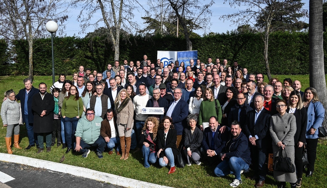 Los alcaldes del PP de la provincia de Cáceres firman por la igualdad de todos los españoles