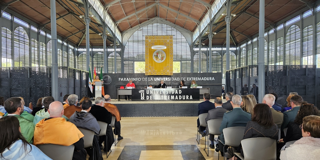 Piden adaptar la oferta formativa de la UEX para ser más competitivos