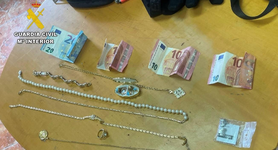 Sorprenden al ladrón mientras robaba en su casa en Extremadura