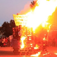 El Carnaval de Badajoz da comienzo con las Candelas de la margen derecha este sábado