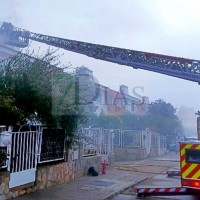 Los bomberos acuden a un incendio en Las Vaguadas (Badajoz)