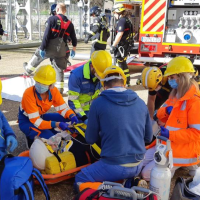 Primer simulacro de incendio y evacuación en una central hidroeléctrica en Extremadura