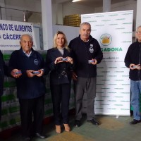 Mercadona entrega 9.000 kilos de productos de alimentación al Banco de Alimentos de Cáceres