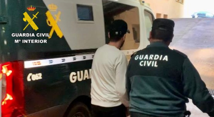 Detenidos tres pacenses especializados en robar en domicilios