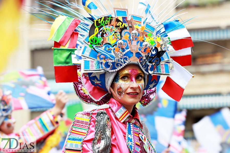 Los mejores primeros planos del gran desfile del Carnaval de Badajoz 2024