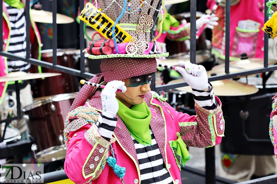 Los mejores primeros planos del gran desfile del Carnaval de Badajoz 2024