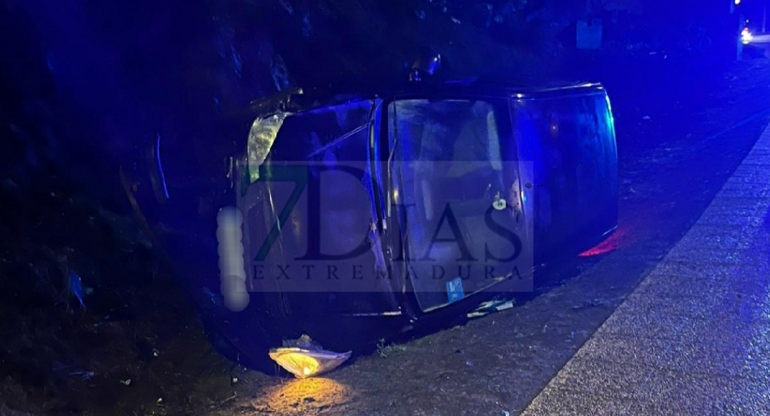 Policía y Bomberos rescatan a un hombre tras accidentarse en Circunvalación (BA)