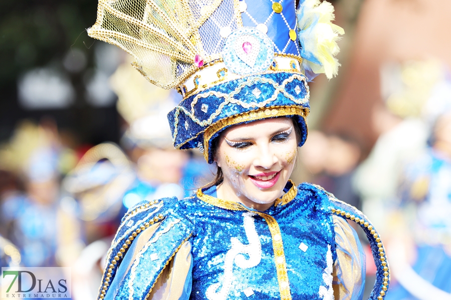 Los mejores primeros planos del gran desfile del Carnaval de Badajoz 2024