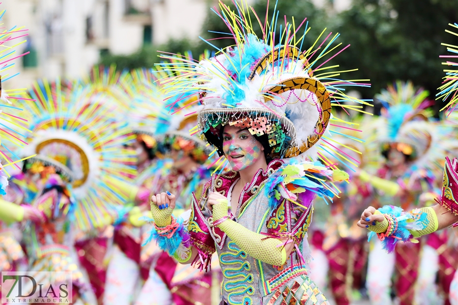 Los mejores primeros planos del gran desfile del Carnaval de Badajoz 2024