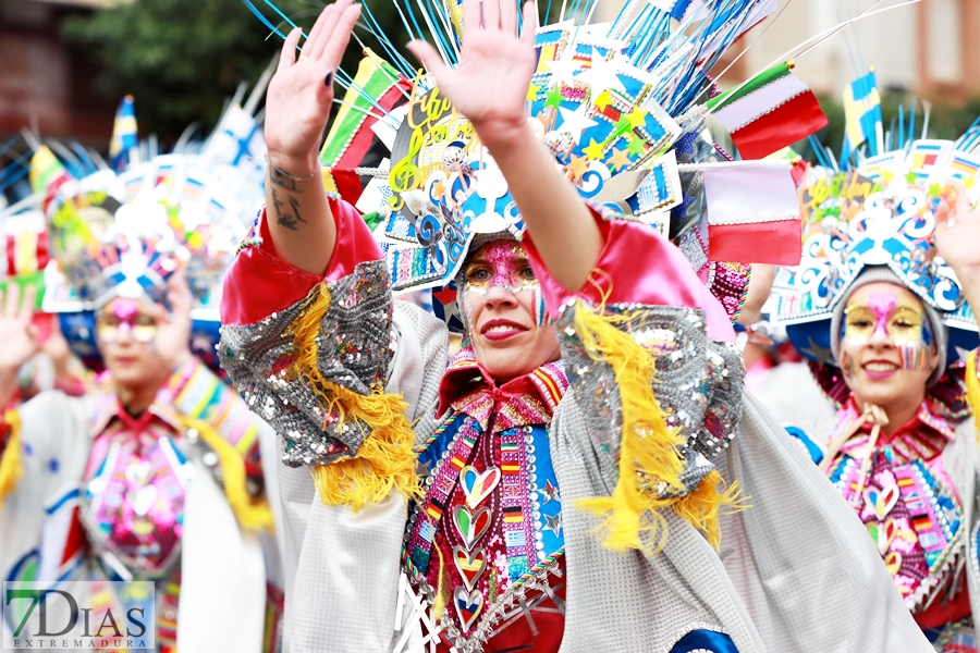 Los mejores primeros planos del gran desfile del Carnaval de Badajoz 2024